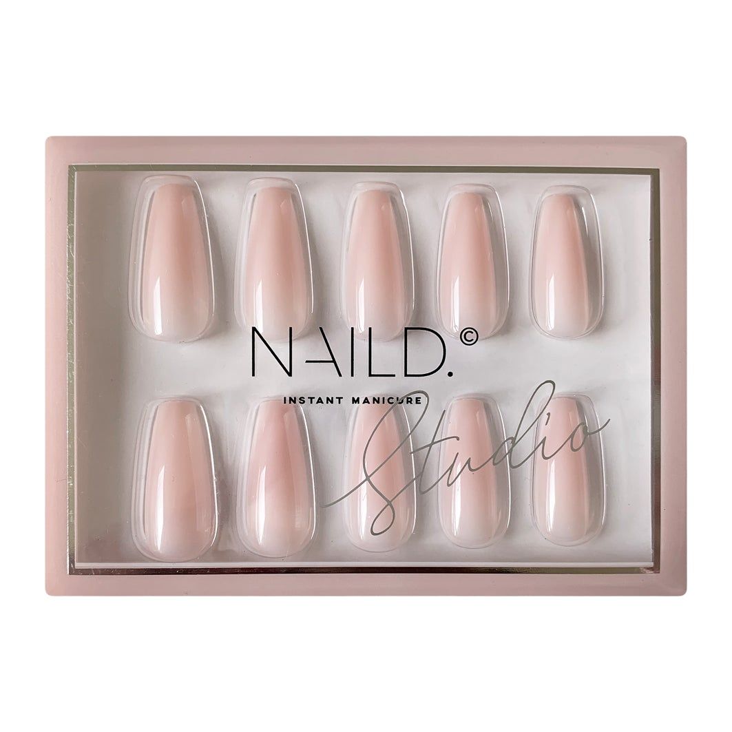 Uitstekend slinger Wees NAILD Studio Line Pop-on Nails Naked Extra Long kopen - NagelMusthaves -  Voor 23:59u, morgen in huis
